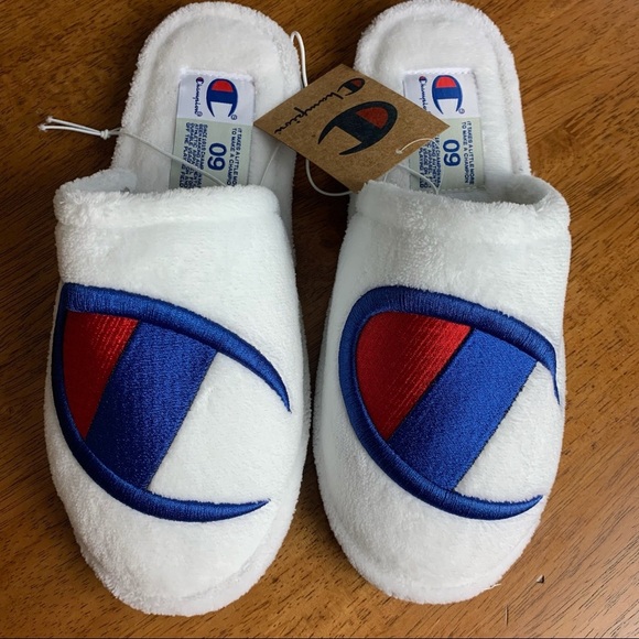 🎄 Champion Slippers NIB 🎄 - Picture 6 of 11